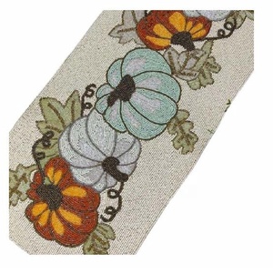 Camino de Mesa de Cuentas de Vidrio con Mariposas Coloridas, 90x33cm, Hecho a Mano, Tela Decorativa para Bodas, Fiestas y Cenas - Product Image 3