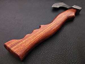 Hache large en acier Damas de qualité industrielle, design à dos plat, lame de 5 pouces, manche en bois pour le bricolage, le camping et les travaux extérieurs - Product Image 5