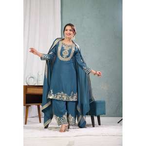 Beau costume brodé pour femmes pour les fêtes et les occasions spéciales - Product Image 4