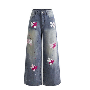 Vaqueros anchos Y2K personalizados para mujer con parches cruzados, apliques de diamantes de imitación brillantes, cintura alta, pantalones vaqueros holgados, estilo urbano, pantalones sueltos - Product Image 1
