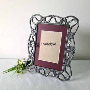 Cadre photo élégant en métal, décoration élégante pour la maison par Tradebyd - Product Image 2