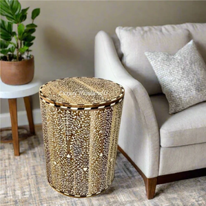 Table d'appoint cylindrique avec incrustation osseuse et motif floral brun sur fond crème, sur pied poli - Product Image 2