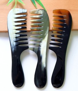 Peine de Cuerno Natural de Alta Calidad para Peinar el Cabello, Barba y Bigote, Hecho a Mano, Ecológico, Moderno, Herramienta Anti-Frizz - Product Image 2