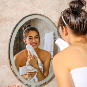 Serviette de bain blanche de haute qualité, coton premium, tissu éponge doux, séchage rapide, très absorbante, écologique, personnalisable - Product Image 1