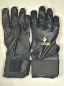 Gants de baseball en cuir noir personnalisés pour l'interieur de terrain, protection UV, imperméables, avec grip intégral sur la paume et sangle de poignet réglable - Product Image 6