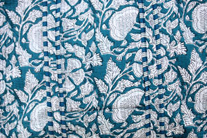 Bolsa de Mano Grande Reversible de Algodón Acolchado Estampada a Mano, Ecológica para Compras, Bolsa de Supermercado, Hecha a Mano, Estilo Bohemio - Product Image 5