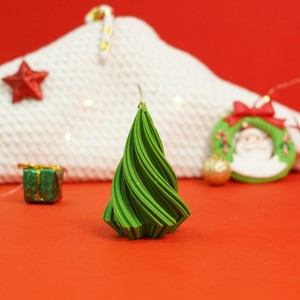 Bougie en cire de soja en forme de sapin de Noël, faite à la main, parfumée, aromathérapie, décoration de Noël, cadeau moderne pour Noël, Nouvel An, célébration à la maison - Product Image 2