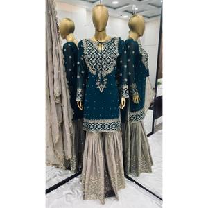 Ensemble haut-pantalon palazzo et dupatta en mousseline de soie pour soirée, avec broderies, élégant et stylé - Product Image 1