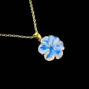 จี้รูปดอกไม้อпалไลท์ธรรมชาติ สร้อยคอพลอยแกะสลักด้วยมือ สำหรับผู้หญิง ของขวัญวันเกิด เครื่องประดับแฟชั่น ขายส่ง - Product Image 6