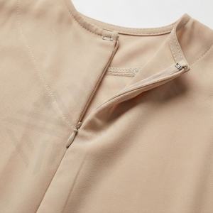 Nouvelle Abaya Musulmane Tendance : Robe Hijab Personnalisable, Vêtement Modeste de Qualité Supérieure - Product Image 4