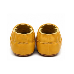 Zapatos de cuero para bebé de nuevo diseño, suaves, ligeros y cómodos para caminar, calzado para uso diario informal. - Product Image 3