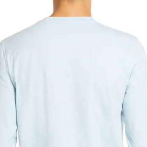 เสื้อยืดแขนยาวคอกลมผู้ชาย สีฟ้าอ่อน ผ้าฝ้ายเจอร์ซีย์ สวมใส่สบาย ทรงปกติ ระบายอากาศได้ดี มีกระเป๋าหน้า - Product Image 4