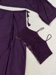 Lehenga de seda crepé premium de la boutique india, lehenga de diseñador estilo Bollywood, ideal para fiestas y bodas, el más vendido, moderno y festivo para mujeres. - Product Image 3