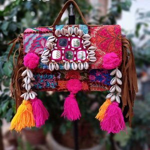 Bolso Bandolera Bohemio Banjara con Bordado a Mano y Espejos, Ideal para Fiestas, Regalos de Boda y Detalles Festivos - Product Image 1