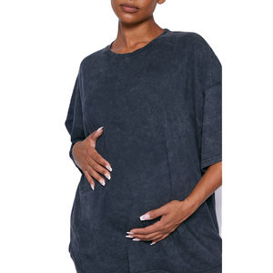 Camiseta de Mujer con Lavado Ácido, 180GSM, Algodón, Estilo Vintage, Corte Regular, Ropa Casual Urbana de Verano, Ecológica, Personalizable, OEM, Marca Privada - Product Image 3