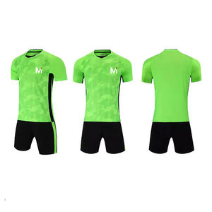 Proveedor de Uniformes de Fútbol OEM, Uniforme de Fútbol Personalizado Completo, Impresión por Transferencia de Calor, Transpirable, Pantalones Cortos de Jersey de Talla Grande para Clubes - Product Image 1