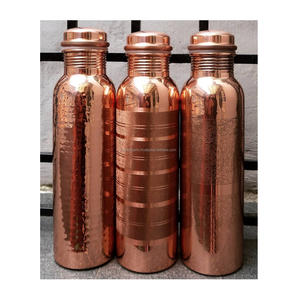 Botella de agua de cobre de alta calidad para el hogar y viajes que favorece la digestión, la hidratación y el bienestar. - Product Image 3