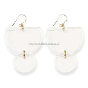 Pendientes colgantes de acrílico hechos a mano de alta calidad para mujer - Product Image 3