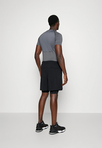 Shorts de sport légers à double couche personnalisés, fabricant de shorts de course, commandes en gros - Product Image 6