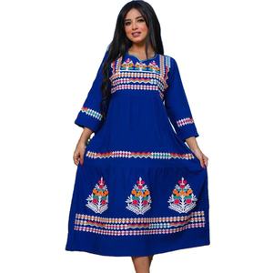 Robes brodées pour femmes, manches trois-quarts, décontractées, élégantes, tendance, longueur thé, dernière collection - Product Image 1