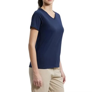 เสื้อยืดผู้หญิงขายส่ง OEM ทรงปกติ คอวี ระบายอากาศได้ดี ผ้ายืด/ผ้าฝ้าย รับทำโลโก้ เสื้อยืดออกกำลังกายแขนสั้น - Product Image 3
