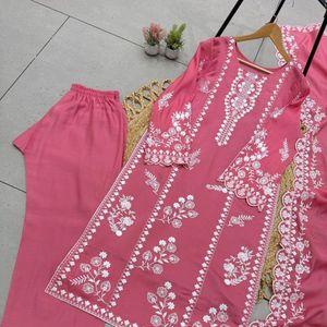 ชุดอาบายะห์ปักลายดอกไม้สีชมพู ยาวคลุมเท้า ผ้าทอเนื้อผ้าธรรมชาติ แขนยาว สำหรับสตรีชาวมุสลิม สวมใส่ได้ทุกวัน - Product Image 2