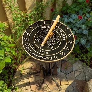 Cadeau d'anniversaire, horloge solaire en laiton, idée cadeau de mariage pour les couples, personnalisation unique, anniversaire de mariage doré - Product Image 6