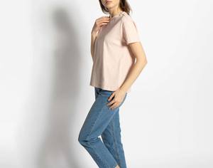 Camiseta para mujer ligera, muy vendida, a la moda, antiarrugas, transpirable, cómoda, con material duradero. - Product Image 3