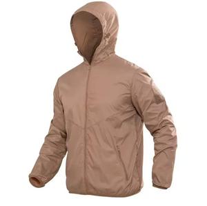 Blouson bomber unisexe vert olive à capuche, coupe-vent, fermeture éclair, décontracté, pour l'automne, en polyester, avec logo sur le devant - Product Image 3