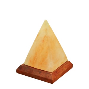 Lámpara de Sal USB Himalayan Pyramid (Material Orgánico Hecho a Mano) Ecológica, Reduce Contaminantes del Aire, Promueve un Sueño Profundo, Navidad, Año Nuevo - Product Image 1