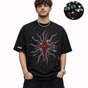 Camiseta Y2K moderna con pedrería roja y diamantes negros para hombre, camiseta de algodón extragrande con gráfico de cristal, estilo hip hop, ropa urbana, top Y2K - Product Image 1