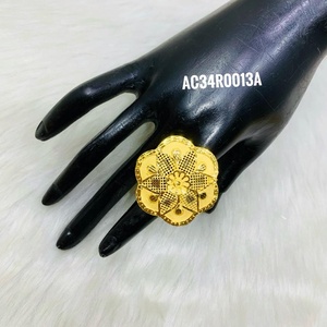 Anillos clásicos chapados en oro rosa Colección de joyas de moda en línea El mejor anillo chapado en oro rosa - Product Image 1