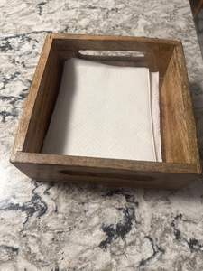 Porta Servilletas Cuadrado de Madera de Mango con Acabado Quemado para Decoración de Restaurantes, Accesorios de Cocina y Bar, Elegante Porta Servilletas Plano - Product Image 2