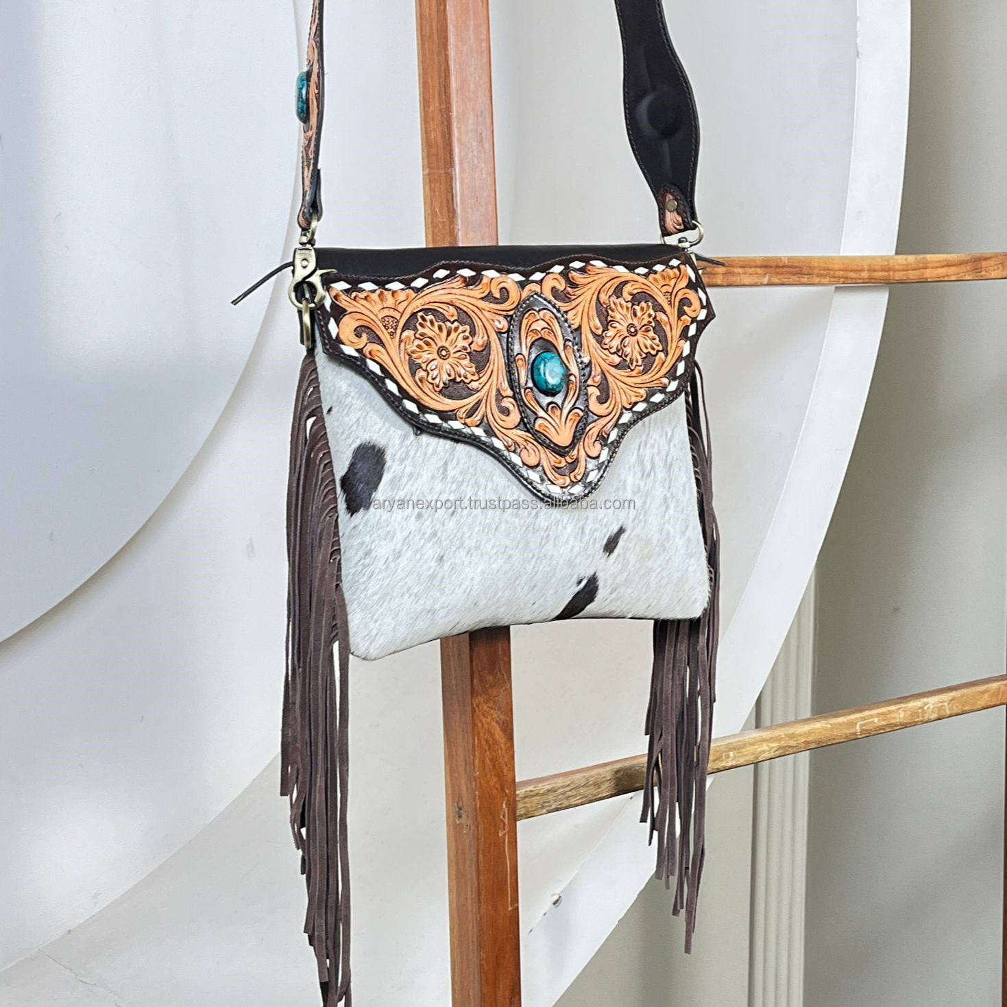 สีน้ำตาล