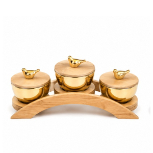 Élégant ensemble de 3 bols en bois d'acacia avec couvercles en métal doré martelé et plateau de service pour fruits secs, noix et dattes - Product Image 2