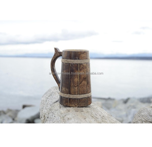 Jarra de cerveza de madera de estilo alemán tradicional auténtica jarra hecha a mano para Oktoberfest y eventos - Product Image 2
