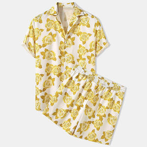 Conjunto de Dos Piezas Casual de Verano 2025 para Hombre, Estilo Hawaiano Transpirable, Pantalones Cortos de Punto de Manga Corta, Rayas y Diseños Sólidos - Product Image 6