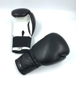 Gants d'entraînement de kick-boxing MMA pour enfants, gants de boxe 16 oz en PU, personnalisables pour l'Europe, la Russie et les États-Unis - Product Image 5