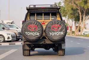 Toyota Land Cruiser Usada de Primera Calidad, Modelo 2021, Doble Cabina, 6x6, Volante a la Derecha/Izquierda - Product Image 2