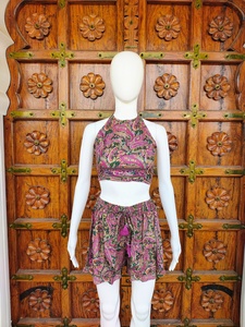 Shorts en soie pour femmes, imprimé Paisley, style bohème, taille élastique, cordon de serrage à pompons, pour l'été, la plage, décontracté, fluide, avec ourlet à volants - Product Image 2