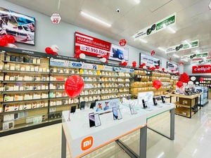 ADONG Étagère de comptoir moderne en verre et métal A35 OEM Fabricant du Vietnam Vitrine d'exposition mobile pour la vente au détail - Product Image 3