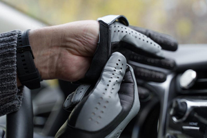 Guantes de Conducción Retro de Cuero Gris sin Dedos con Orificios en los Nudillos |   Guantes de Motocicleta Antideslizantes, Ligeros y Transpirables |   Para Hombre - Product Image 3