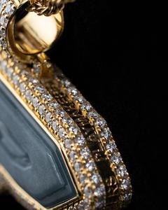 จี้เพชรโมอิสซาไนต์รูปตัวอักษรโลโก้แบบฮิปฮอป ดีไซน์สองสีสุดพิเศษ 3 มิติ ประดับเพชรเต็มตัว คุณภาพสูง ฝังด้วยมืออย่างประณีต หนาแน่น สำหรับผู้ชาย - Product Image 4