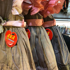 ชุดเดรสเด็กผู้หญิงลายดอกไม้ผ้าขนสัตว์พองฟูพร้อมที่คาดผม สไตล์ใหม่ ฤดูใบไม้ผลิ แบบมุสลิม เป็นมิตรกับสิ่งแวดล้อม สไตล์เจ้าหญิง ความยาวระดับเข่า - Product Image 5