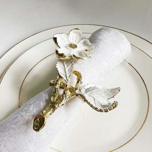 Anillos de Servilleta Modernos de Metal para una Decoración de Mesa Elegante, Porta Servilletas de Diseño para el Hogar y Hoteles - Product Image 4