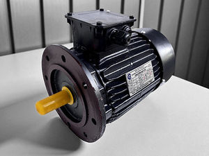 2HP 4POLE 3PHASE FLANGE MOUNTED MOTOR industrial electric drive heavy duty cast iron body high torque reliable machine use - Product Image 3