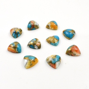 Cabochon en turquoise huître de forme trilobée, pierre précieuse non montée pour la création de bijoux - Product Image 2