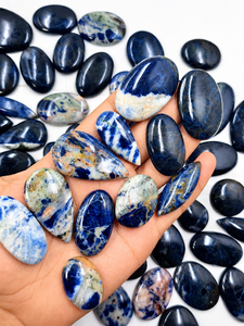 Cabujón de Sodalita Natural |   Piedras Preciosas Sueltas de Sodalita Azul, Pulimentadas, en Forma Ovalada y de Pera |   Piedras para la Fabricación de Joyería al por Mayor - Product Image 6