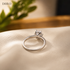 Anillo de Compromiso de Oro Blanco Vermeil de 14K con Diamantes Redondos Brillantes y Banda Trenzada de Moissanita para Mujer - Product Image 6
