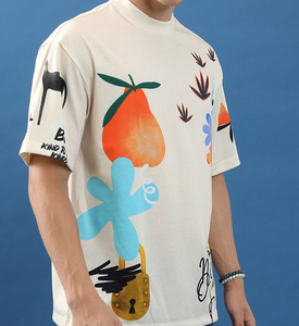 T-shirt à manches courtes en coton personnalisé pour homme avec motif de fruits et de fleurs peints, col rond, coupe classique, style décontracté - Product Image 1